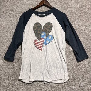 Luckybird Clothing Co. Woman’s 3/4 Sleeve Raglan Hearts Size Medium